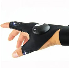 Load image into Gallery viewer, LED flashlight fishing gloves for outdoor activities