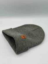 Charger l'image dans la galerie, HAAKWEAR Classic Fusion Cuffed Beanie - Gray / Green, Made in USA, stylish and warm accessory for men, women, and teens.