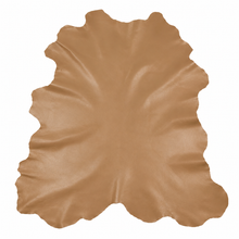 Cargar imagen en el visor de la galería, Taupe Reed Sheepskins leather on a white background