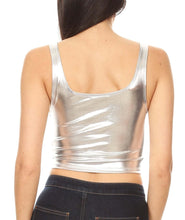 Charger l'image dans la galerie, Back view of a model wearing a shiny metallic sleeveless crop tank top, paired with jeans. Ideal for clubwear, made in USA.