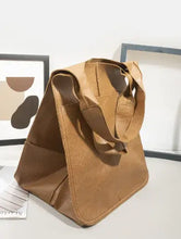 Load image into Gallery viewer, Retro luxury shoulder bag in brown PU leather, a stylish and spacious vegan tote for everyday use.