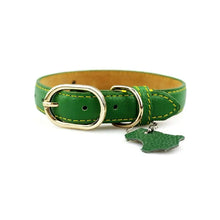Cargar imagen en el visor de la galería, Green genuine leather dog collar with customization option