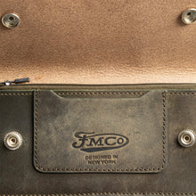 Charger l'image dans la galerie, LARGE TRUCKER - Vegetable Tanned Leather Wallet