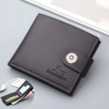 Charger l'image dans la galerie, Men's retro woven pattern leather wallet in black with secure button closure, featuring multiple card slots for organization.