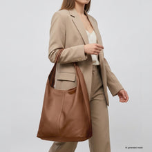 Load image into Gallery viewer, Italian Full-Grain Leather Hobo Bag | Siena