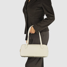 Charger l'image dans la galerie, Italian Full-Grain Leather Shoulder Bag | Lecco