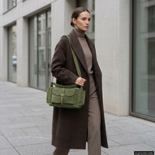 Cargar imagen en el visor de la galería, Italian Genuine Suede Shoulder Bag | Sondrio