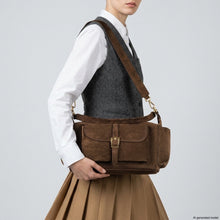 Cargar imagen en el visor de la galería, Italian Genuine Suede Shoulder Bag | Sondrio