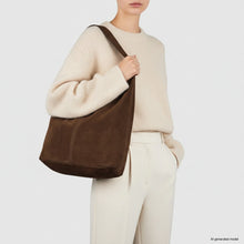 Charger l'image dans la galerie, Italian Genuine Suede Hobo Bag | Palermo