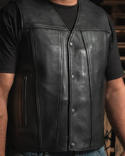Cargar imagen en el visor de la galería, Motorcycle Leather Vest
