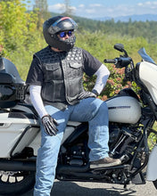 Cargar imagen en el visor de la galería, Hornet Perforated Men's Club Style Leather Vest
