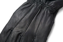 Load image into Gallery viewer, Reed Men&#39;s leather glove showcasing warm lining and sleek design, ideal for driving; touchscreen texting compatible.
