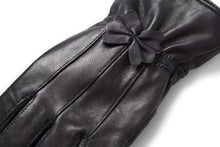 Load image into Gallery viewer, Reed Women&#39;s Genuine Leather Warm Lined Driving Gloves with stylish bow accent, ideal for cold weather and everyday use.
