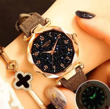 Charger l&#39;image dans la galerie, Premium Leather Star Sky Watch with vegan leather band, celestial-inspired dial, and luxurious design for a sophisticated look.

