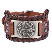 Charger l&#39;image dans la galerie, Retro wide leather pirate compass bracelet with vintage design, featuring a functional compass and unique symbols.
