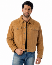 Charger l'image dans la galerie, Model wearing a camel REED Men's Western Jean Style Suede Leather Shirt Jacket, showcasing a sleek and sophisticated masculine look.
