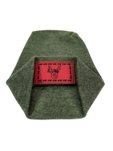 Cargar imagen en el visor de la galería, Reindeer Limited Edition Christmas Beanie in festive green knit, part of Haakwear&#39;s exclusive 2025 collection, showcasing H-Stitch design.
