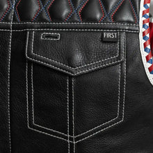 Load image into Gallery viewer, Captain Men's Motorcycle Leather Vest

