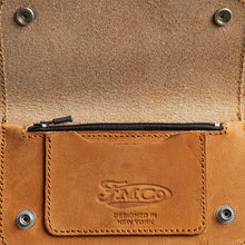 Charger l'image dans la galerie, SMALL TRUCKER - Vegetable Tanned Leather Wallet
