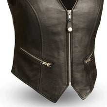 Cargar imagen en el visor de la galería, Women's Motorcycle Leather Vest
