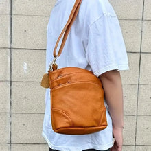 Charger l'image dans la galerie, Premium Genuine Cowhide Leather Crossbody Bag

