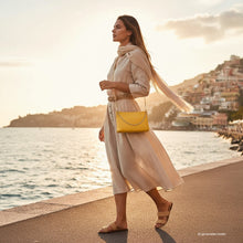 Charger l'image dans la galerie, Italian Full-Grain Leather Crossbody Bag | Mantova
