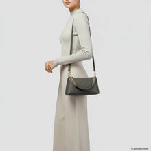 Charger l'image dans la galerie, Italian Full-Grain Leather Crossbody Bag | Milano
