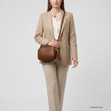 Cargar imagen en el visor de la galería, Italian Full-Grain Leather Crossbody Bag | Parma
