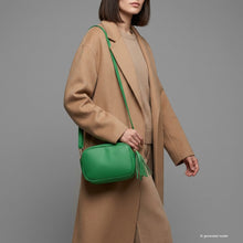 Cargar imagen en el visor de la galería, Italian Full-Grain Leather Crossbody Bag | Parma
