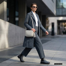 Cargar imagen en el visor de la galería, Italian Full-Grain Leather Crossbody Bag | Parma
