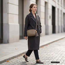 Charger l'image dans la galerie, Italian Full-Grain Leather Crossbody Bag | Parma
