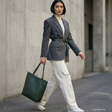 Load image into Gallery viewer, Italian Full-Grain Leather Tote Bag | Firenze
