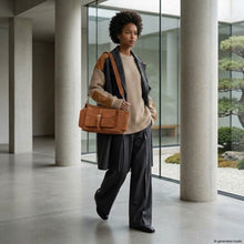 Cargar imagen en el visor de la galería, Italian Genuine Suede Shoulder Bag | Sondrio
