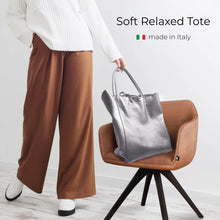 Charger l'image dans la galerie, Italian Metallic Full-Grain Leather Tote Bag | Vinci
