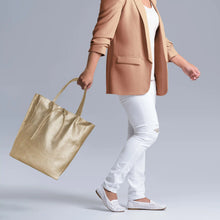 Charger l'image dans la galerie, Italian Metallic Full-Grain Leather Tote Bag | Vinci
