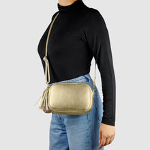 Charger l'image dans la galerie, Italian Metallic Full-Grain Leather Crossbody Bag | Napoli
