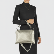 Cargar imagen en el visor de la galería, Italian Metallic Full-Grain Leather Shoulder Bag | Prato
