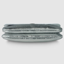 Cargar imagen en el visor de la galería, Italian Genuine Metallic Suede Wallet | Assisi
