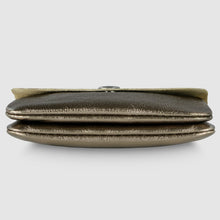Cargar imagen en el visor de la galería, Italian Genuine Metallic Suede Wallet | Assisi

