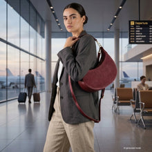Charger l'image dans la galerie, Italian Genuine Suede &amp; Full-Grain Leather Shoulder Bag | Arezzo
