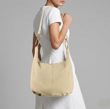 Cargar imagen en el visor de la galería, Italian Genuine Suede Hobo Bag | Belluno
