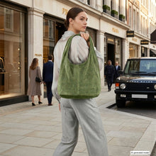 Charger l'image dans la galerie, Italian Genuine Suede Hobo Bag | Palermo
