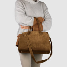 Charger l'image dans la galerie, Italian Genuine Suede Top-Handle Bag | Cuneo
