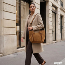 Charger l'image dans la galerie, Italian Genuine Suede Tote Bag | Rovigo
