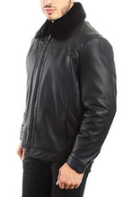 Cargar imagen en el visor de la galería, REED Men&#39;s smooth faux leather jacket with detachable fur collar, classic style, combines elegance and warmth, all-season coat
