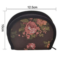 Load image into Gallery viewer, Compact floral sewing storage pouch, 12.5cm x 10cm, ideal for organizing sewing supplies and accessories. Perfect for travel.

