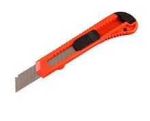 Cargar imagen en el visor de la galería, eZthings heavy duty 9mm snap off box cutter in orange, ideal for cutting wallpaper, vinyl, leather, and shrink-wrap materials.
